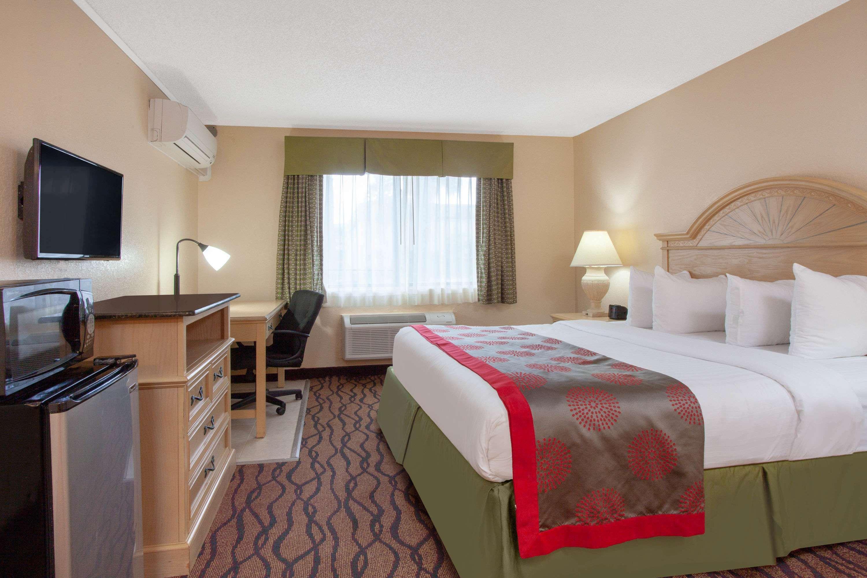 Space Coast Hotel Titusville-Kennedy Space Center Екстер'єр фото