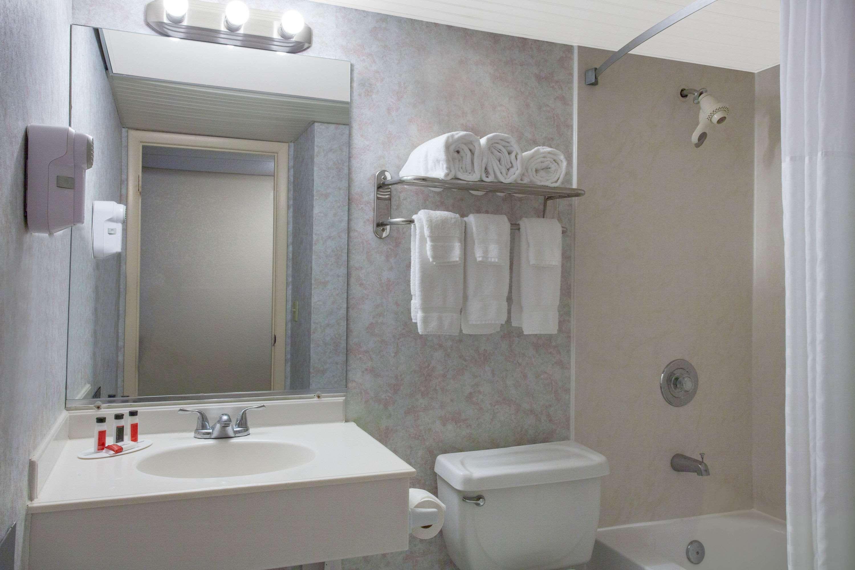 Space Coast Hotel Titusville-Kennedy Space Center Екстер'єр фото