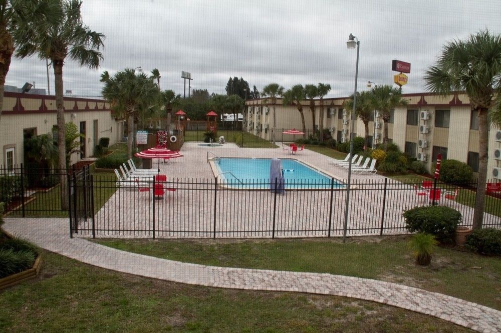 Space Coast Hotel Titusville-Kennedy Space Center Екстер'єр фото